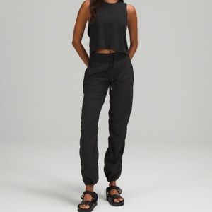 Lululemon Dance Studio Mid-Rise Pant - 6